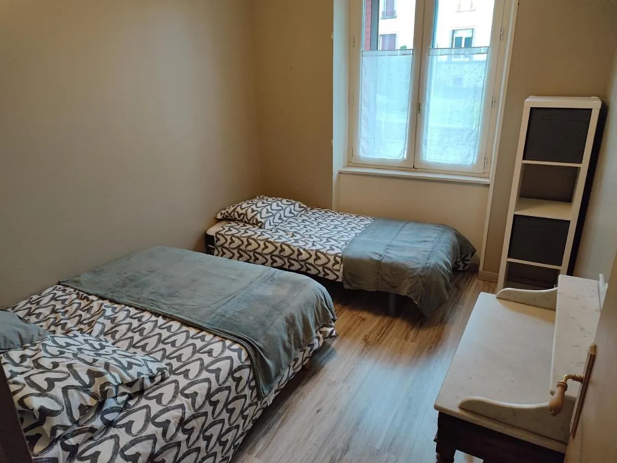 F3, 3 Pers - Proche Centre Historique Apartment Besse-et-Saint-Anastaise