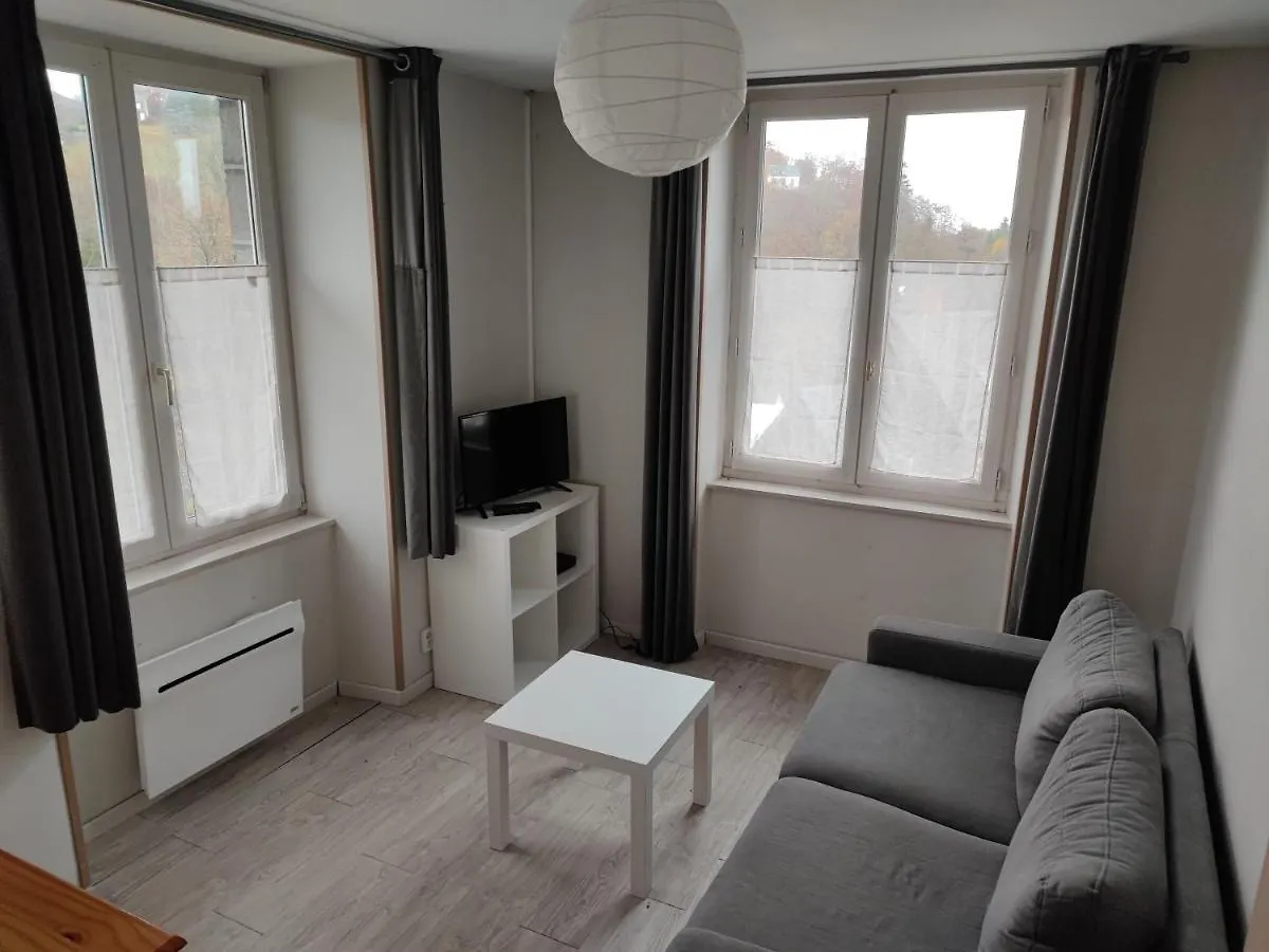 F3, 3 Pers - Proche Centre Historique Apartment Besse-et-Saint-Anastaise